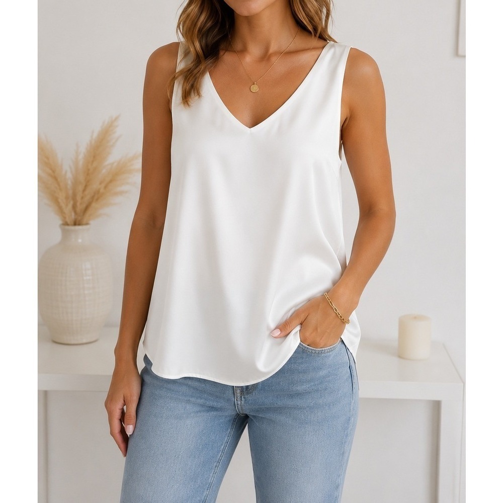 Ekouaer Ivory Satin V-Neck Sleeveless Cami Tank Top Womens NWT Quiet Luxury